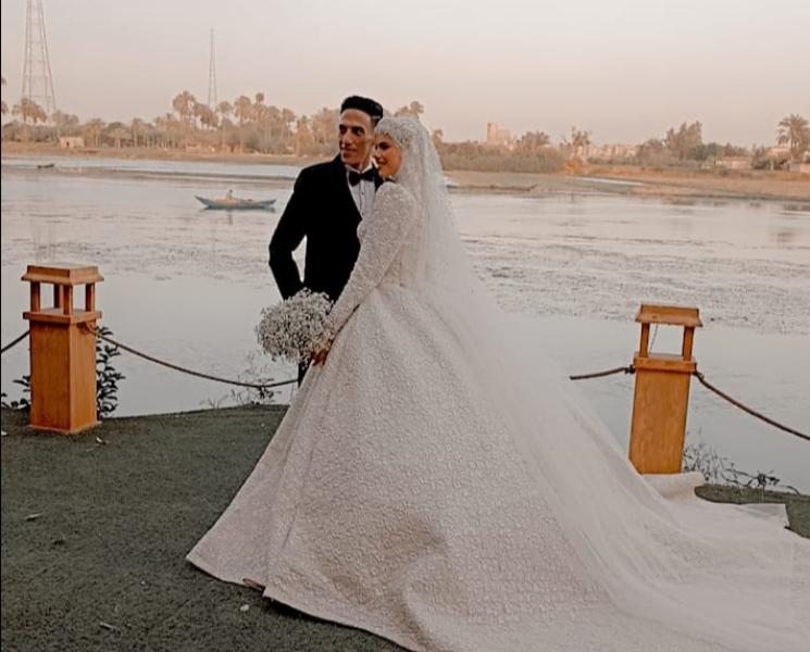 فرحة تهنئ اشرف و كريمان بزواجهم السعيد