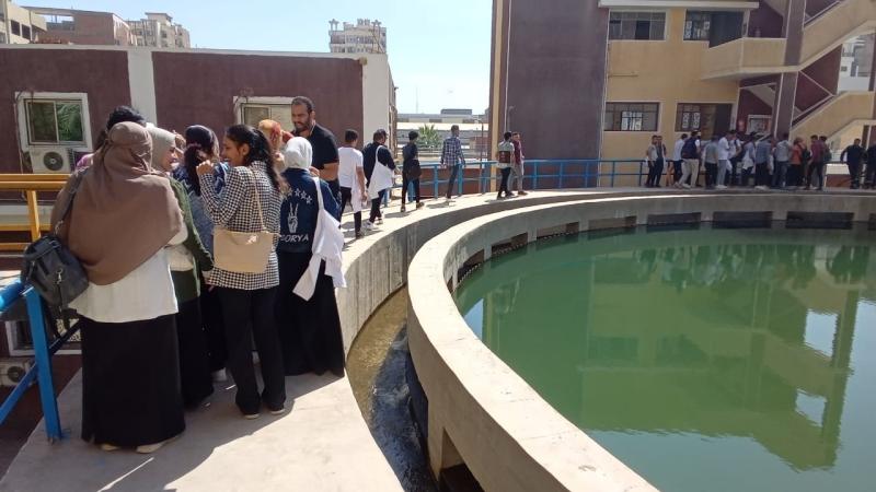 مياه سوهاج تنظم رحلات تعريفيه لطلاب كلية التمريض للتعرف على مراحل تنقية المياه