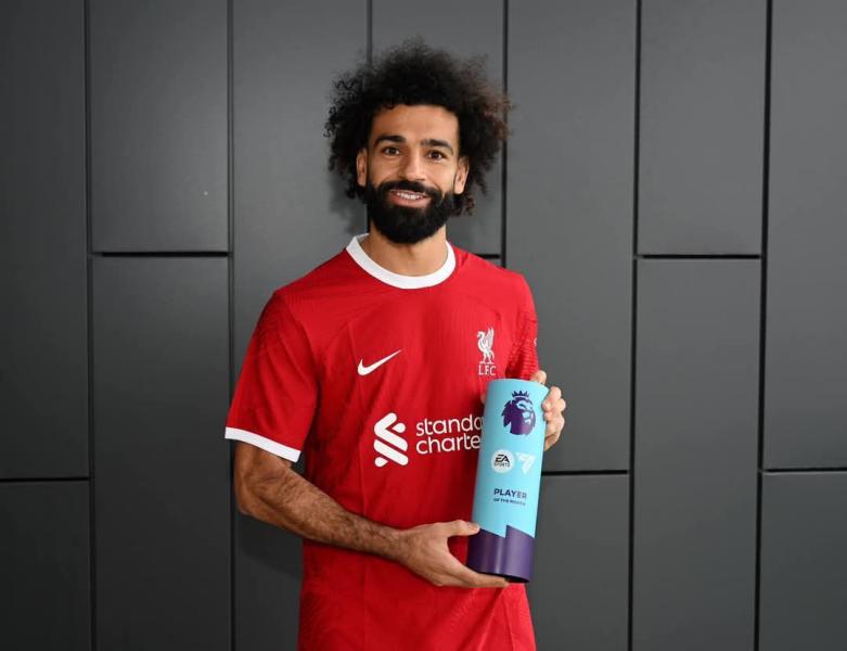 حصد محمد صلاح، نجم فريق ليفربول الإنجليزي، جائزة أفضل لاعب في الدوري الإنجليزي لشهر نوفمبر من جمعية اللاعبين المحترفين