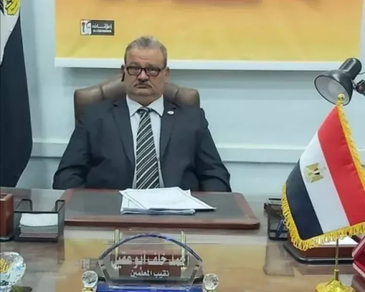 ”احمد ابوعقيل ”نقيب المعلمين بالمراغه يهنئ القيادة السياسية بمناسبة عيد العمال