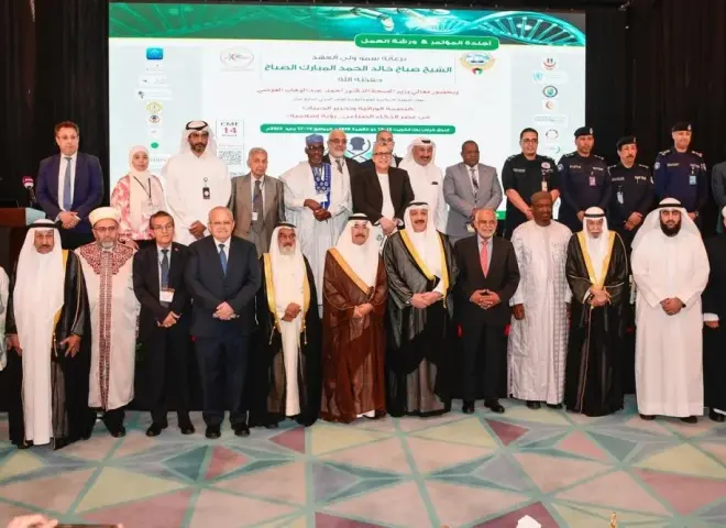 د. الخشت يترأس جلسة علمية ويطرح رؤية علمية شرعية متوازنة .. ويحذر من مخاطر تحرير الجينوم البشري ويدعو إلى التريث وضبط التقدم العلمي بالضوابط الأخلاقية
