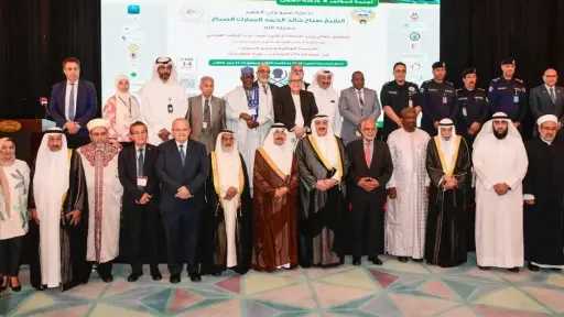 د. الخشت يترأس جلسة علمية ويطرح رؤية علمية شرعية متوازنة .. ويحذر من مخاطر تحرير الجينوم البشري ويدعو إلى التريث وضبط التقدم العلمي بالضوابط الأخلاقية
