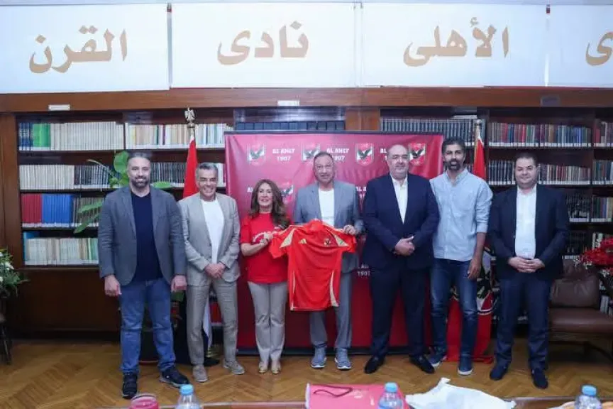 الخطيب يستقبل السفيرة الأمريكية في النادي الأهلي..اللقاء المرتقب بين الأهلى وإنتر ميامى لحظة تاريخية