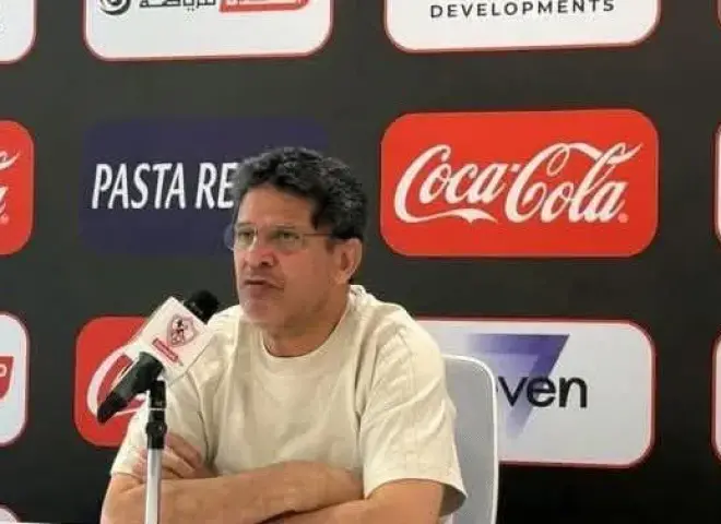 أيمن الرمادي المدير الفني لنادي الزمالك