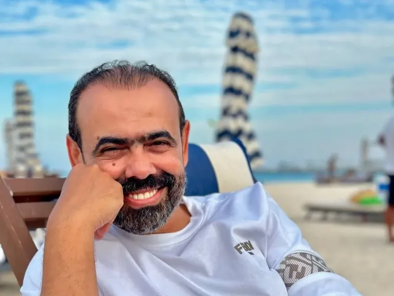 عندما يتحدث الجمال .... الدكتور نور الدين مصطفى قمة الإبداع في طب الأسنان التجميلي