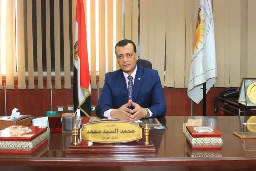 انتظام امتحانات طلاب شهاده الدبلوم الفنى الصناعى بلحنه مدرسه صلاح سالم بسوهاج