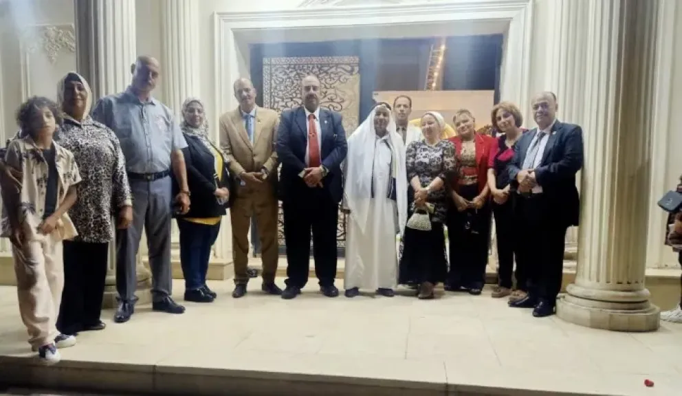 موقع وراديو فرحه يهنئ المستشار صلاح الدين بحفل زفاف نجله