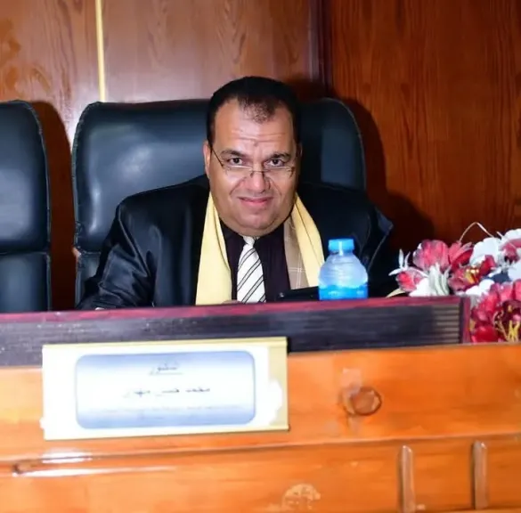 ترقية محمد مهدي لدرجة الأستاذية بجامعة سوهاج