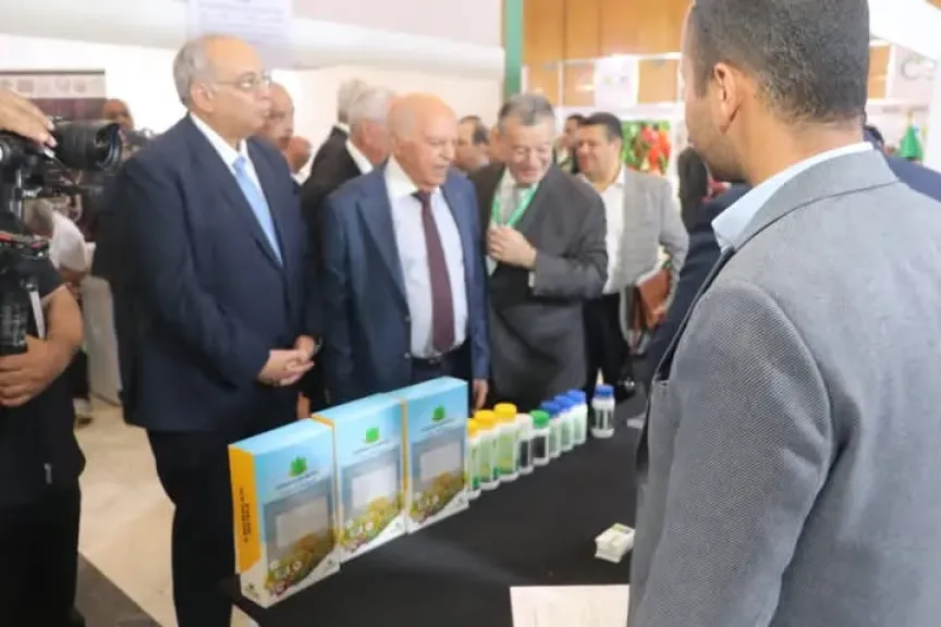 خلف الزناتى نقيب المعلمين يشارك فى مؤتمر ”أجري تك 2025” لتكنولوجيا الزراعة المستدامة والذكية