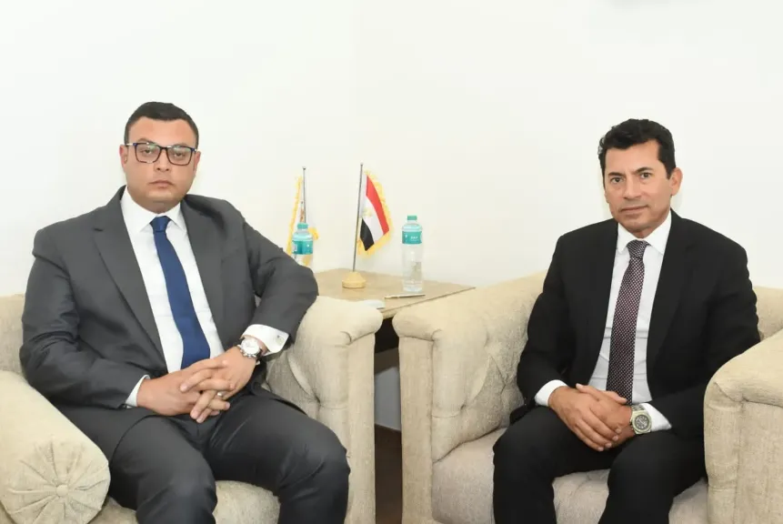 *وزيرا الشباب والرياضة والإسكان يتابعان ملفات العمل وأوجه التعاون المشترك*