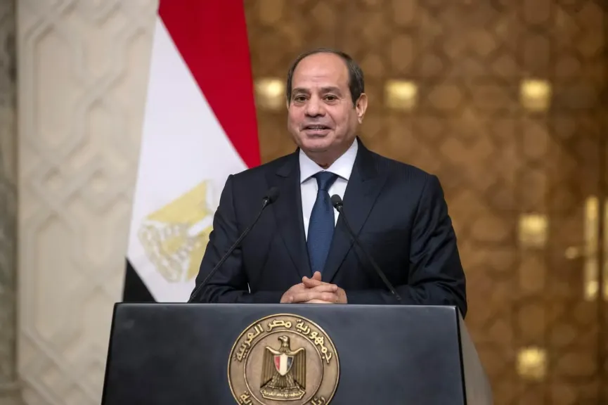 رئيس جامعة القاهرة يهنئ فخامة الرئيس عبد الفتاح السيسي وجموع الشعب المصري بالذكرى 73 لثورة 23 يوليو 1952.