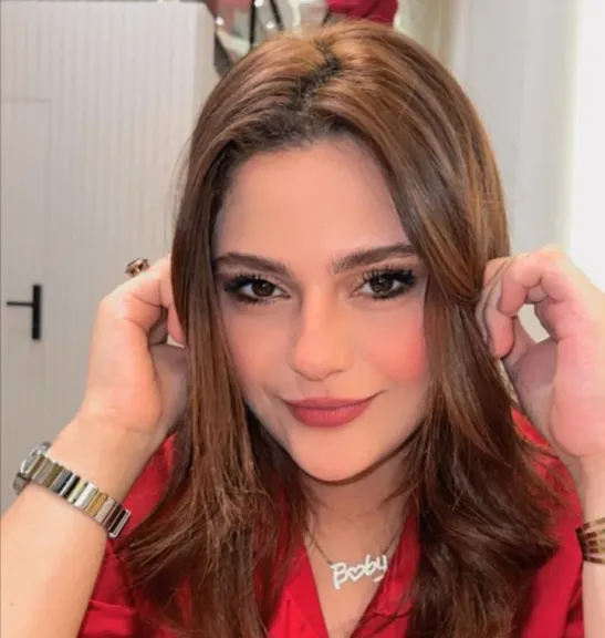 الفنانة إيمان الناقر تخطف الأنظار وتنضم إلى أسرة مسلسل ذا فويس الحارة
