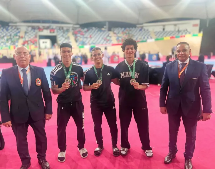 طالب بجامعة المنصورة يحصد فضية إفريقيا للكاراتيه في الكاتا الجماعي