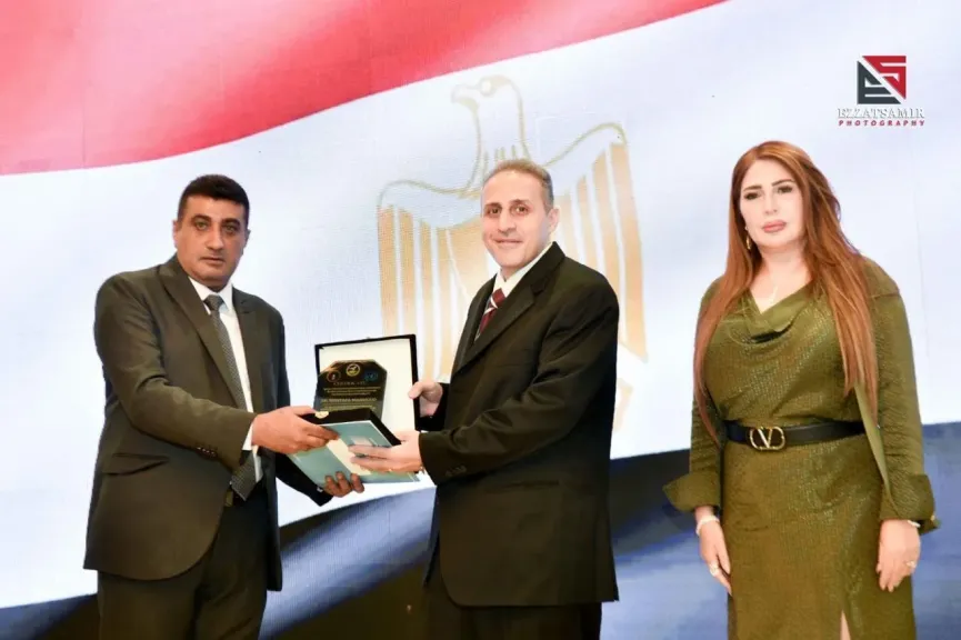 الدكتور مصطفى محمود يُتوَّج بلقب أفضل دكتور أسنان لعام 2025 في ”International Peace Conference”