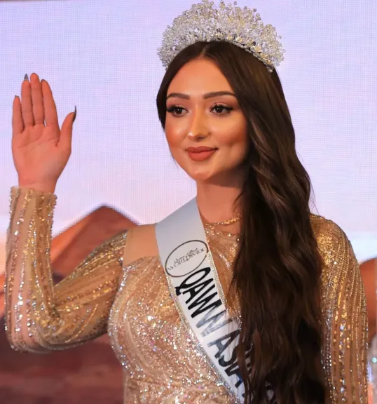 أميرة عبادي تحصد المركز الثالث بمسابقة “ملكة جمال العرب للقارات” كأول مشاركة من فلسطين