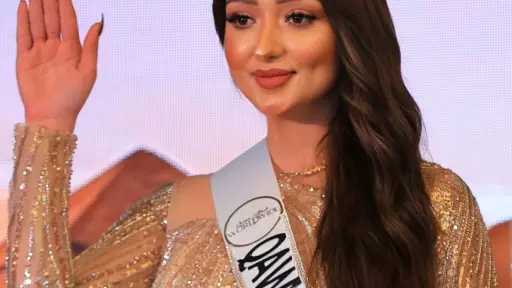 أميرة عبادي تحصد المركز الثالث بمسابقة “ملكة جمال العرب للقارات” كأول مشاركة من فلسطين