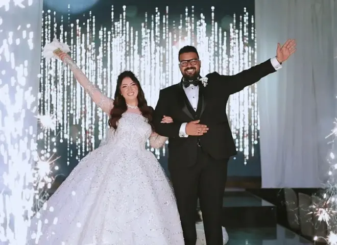 بالصور .... زفاف المطربة آية عبدالله و المخرج محمد العروسي وأغنية ”كوشة واحده ” مفاجأة زفافها