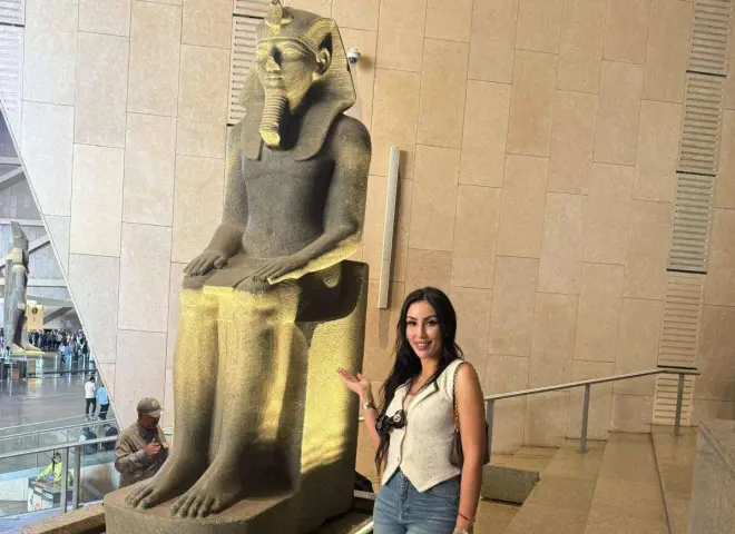 سكينة بوزيدي.... من لم يزر الأهرامات والمتحف المصري لم يرَ الجمال الحقيقي