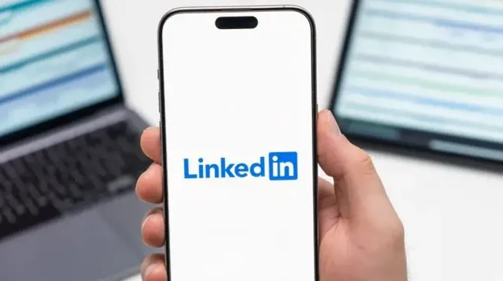 ميزة البحث على لينكدان LinkedIn بالذكاء الاصطناعي