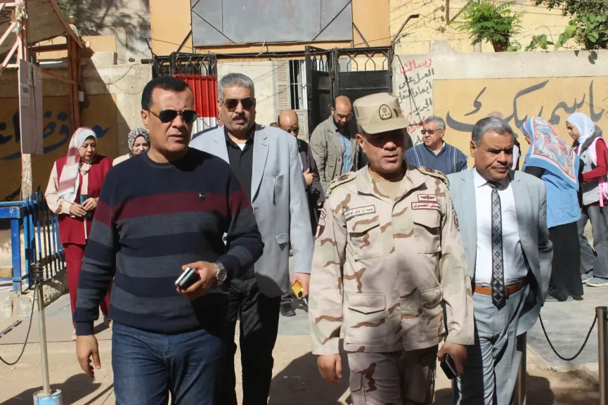 بالصور مدير تعليم سوهاج ونائب المستشار العسكري يتابعان جاهزية المدارس المشاركة في مشروع «صقر 159»