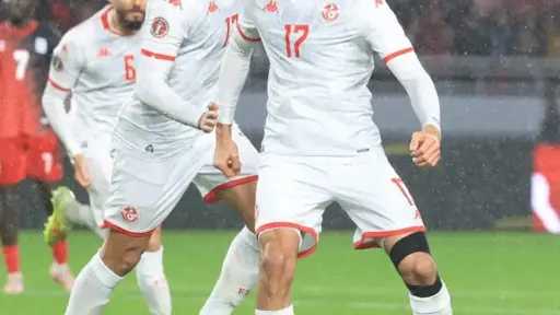 نسور قرطاج يفتتحون المشوار بقوة ويتصدرون المجموعة الثالثة.