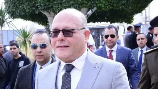 رئيس جامعة سوهاج وطيور الظلام