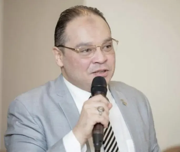 موقع وراديو فرحه يهنئ المستشار مراد خضر بعيد ميلاده