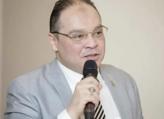 موقع وراديو فرحه يهنئ المستشار مراد خضر بعيد ميلاده