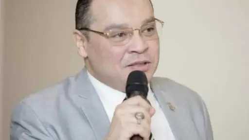 موقع وراديو فرحه يهنئ المستشار مراد خضر بعيد ميلاده