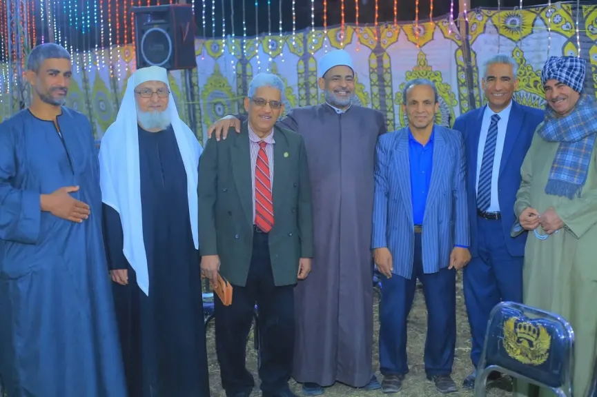 جواء من البهجة والسرور.. آل أولاد أحمد يحتفلون بزفاف الأستاذ محمد صلاح عتمان بالحريدية