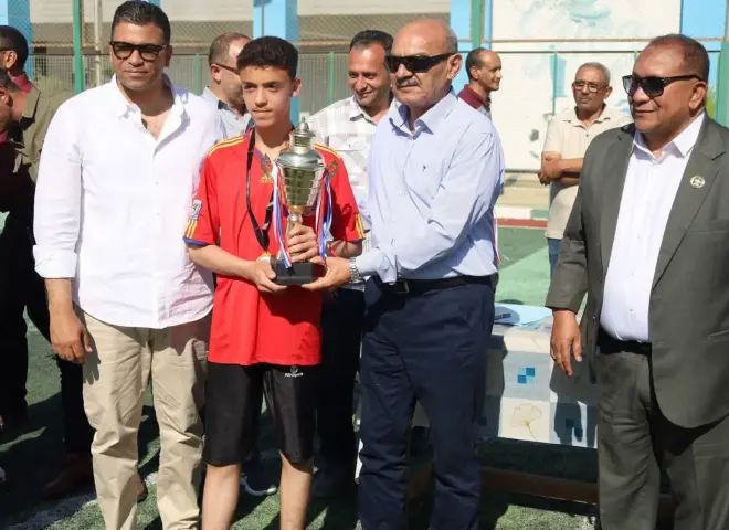 محافظ السويس يشهد ختام مبادرة “نجوم الملاعب” لاكتشاف المواهب الرياضية بالمدارس