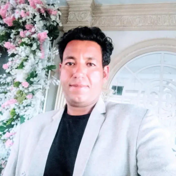 الاعلامى جرجس الشرقاوى نجم يلمع فى الشارع السويفى