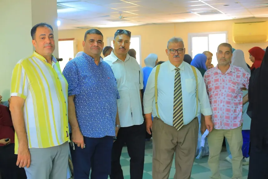 مؤسسة فرحة الإعلامية تواكب نجاح اليوم الأول من القافلة الطبية المجانية بنادي المراغة الرياضي