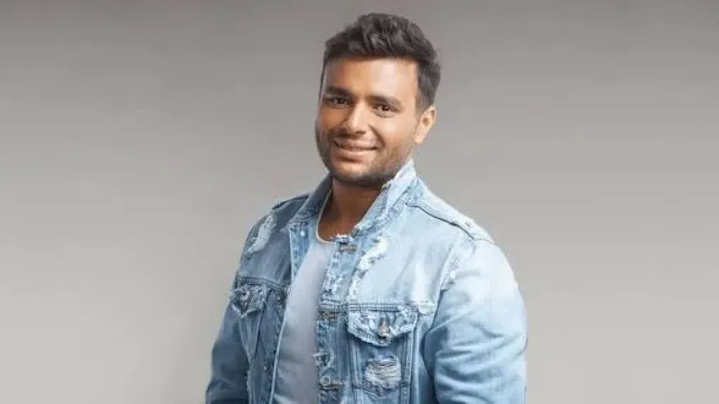المطرب رامي صبري يطلق أغنية اسمعيني