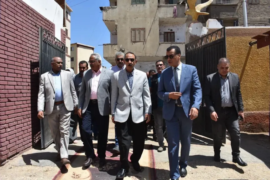 محافظ سوهاج يتفقد استراحات القائمين على أعمال امتحانات الثانوية العامة