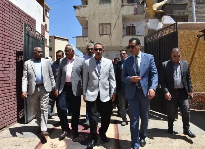 محافظ سوهاج يتفقد استراحات القائمين على أعمال امتحانات الثانوية العامة